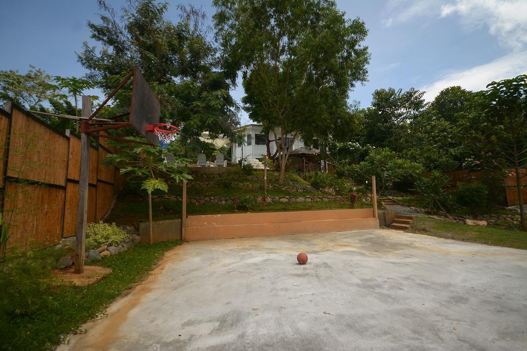 Hilltop Pool And Villa Puerto Princesa Zewnętrze zdjęcie
