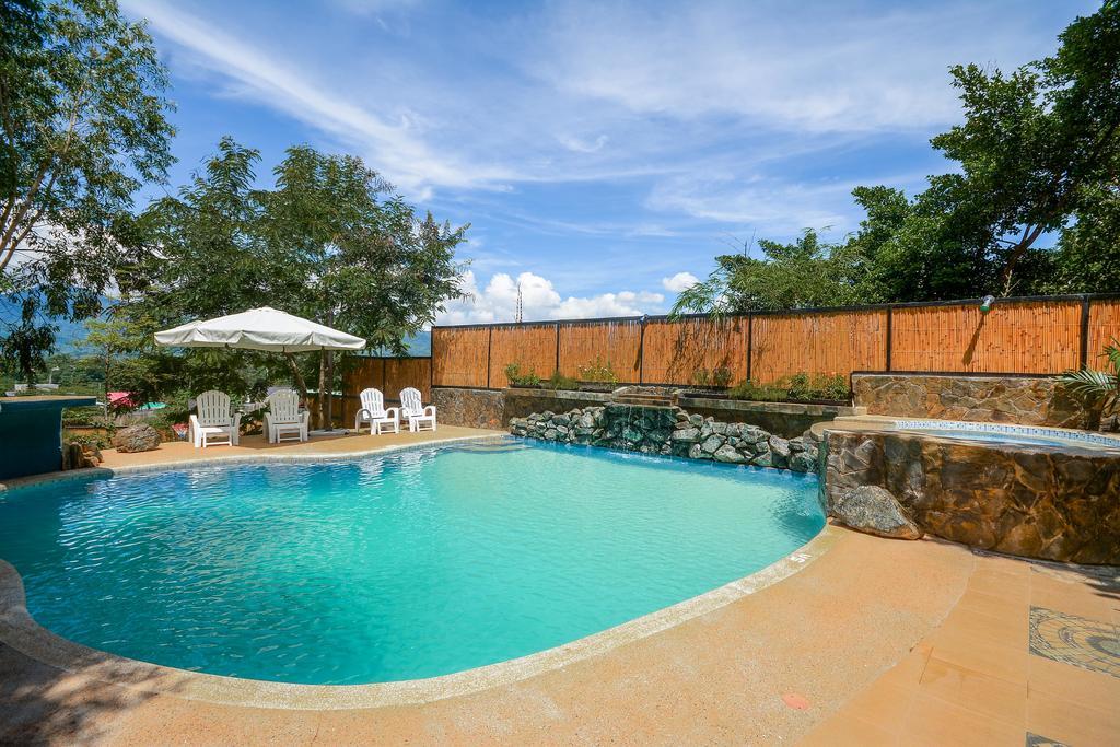 Hilltop Pool And Villa Puerto Princesa Zewnętrze zdjęcie