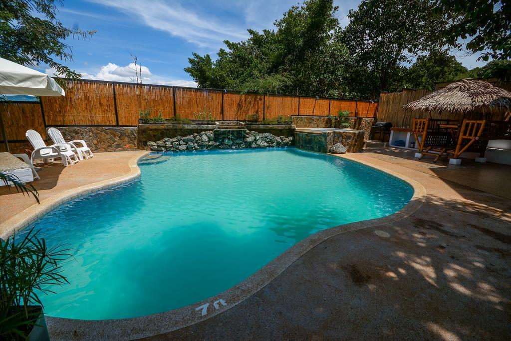 Hilltop Pool And Villa Puerto Princesa Zewnętrze zdjęcie